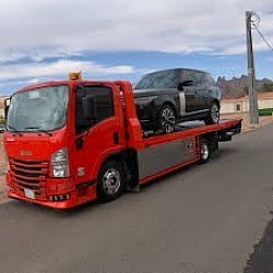 سطحه عرعر سطحات عرعر لنقل السيارات المصدومه